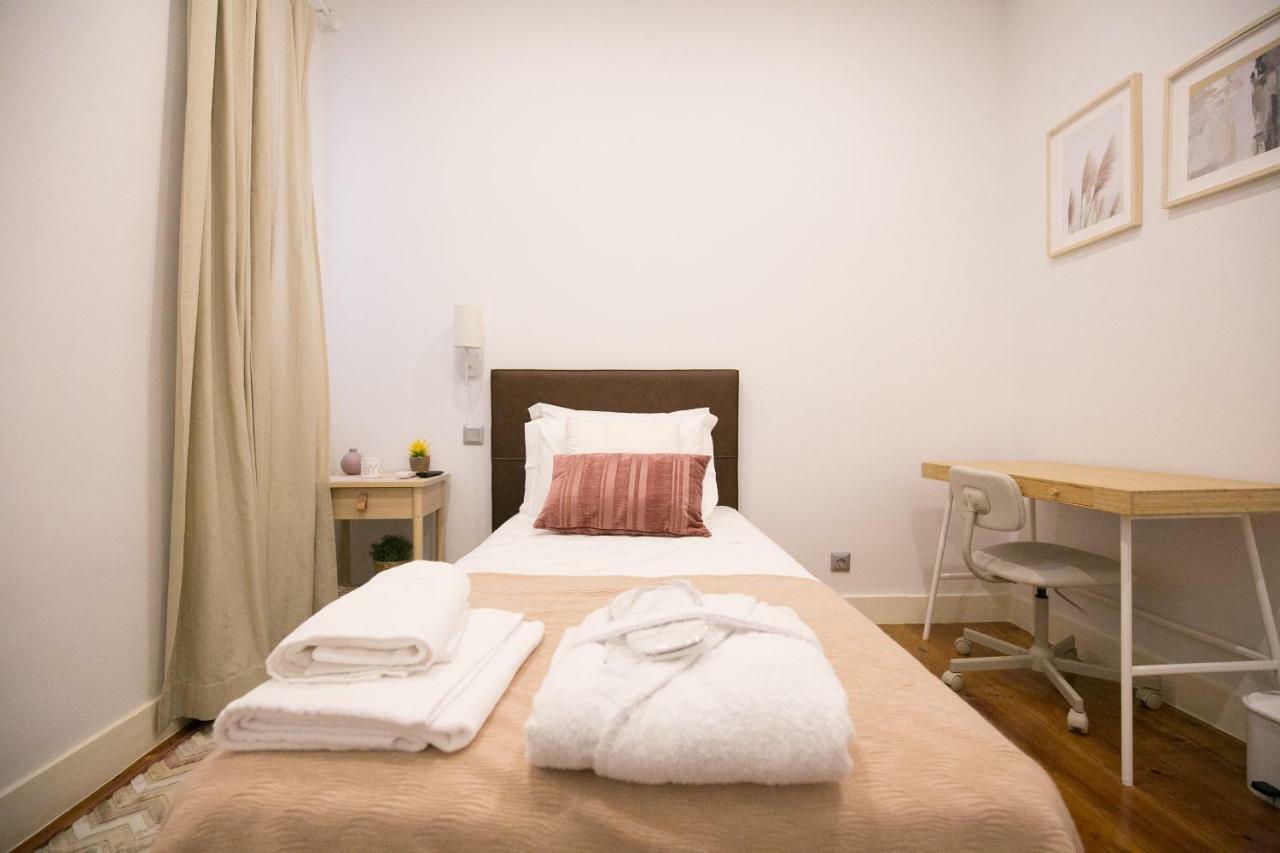 Rua Luciano Cordeiro Bhuiyan Family Host Appartement Lissabon Buitenkant foto