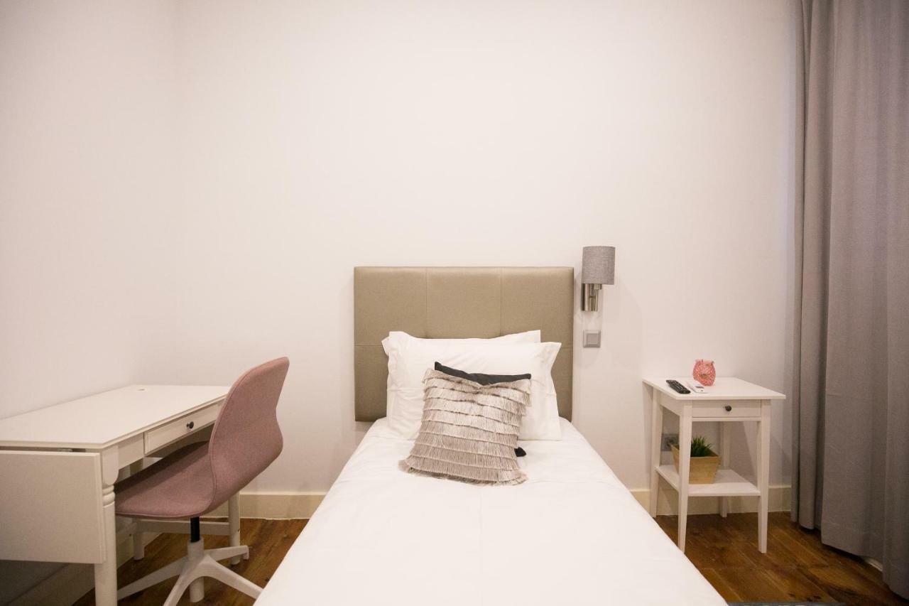 Rua Luciano Cordeiro Bhuiyan Family Host Appartement Lissabon Buitenkant foto