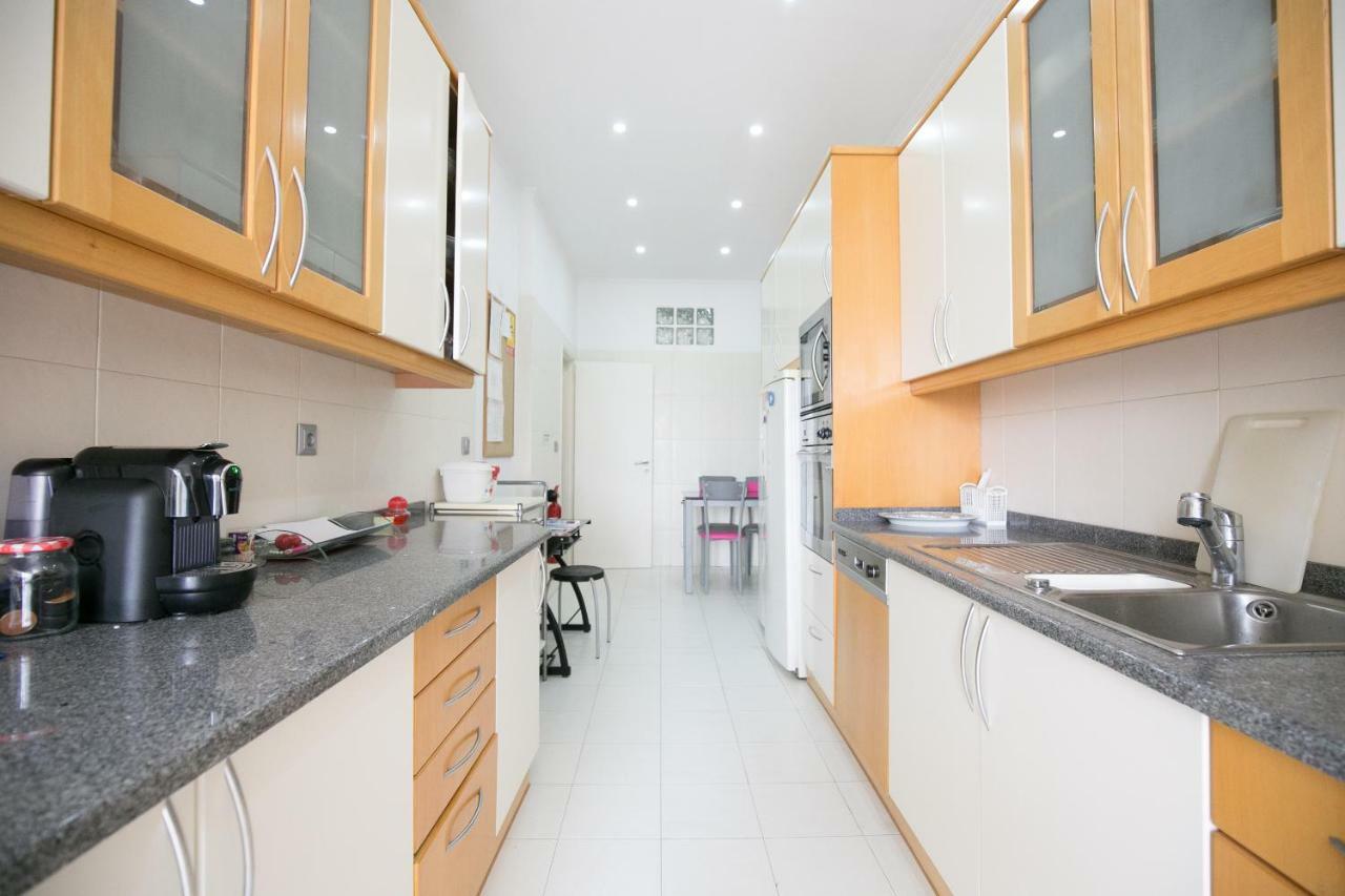 Rua Luciano Cordeiro Bhuiyan Family Host Appartement Lissabon Buitenkant foto